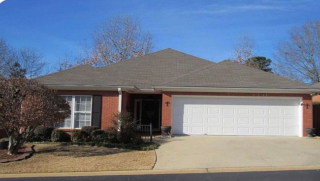 Additional photo 3 of property located at 215 Windemere Dr