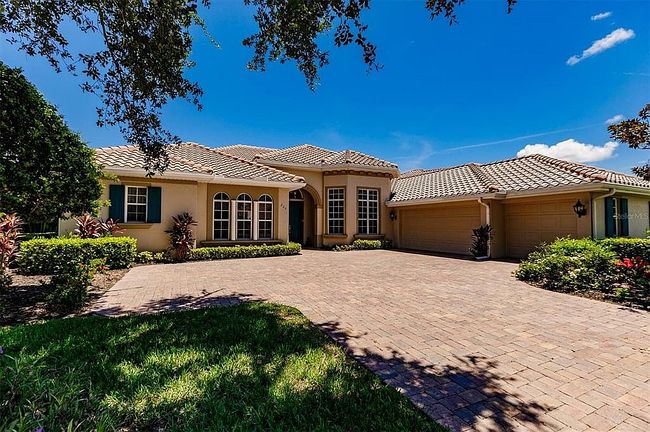 Image of 225 Pesaro Dr