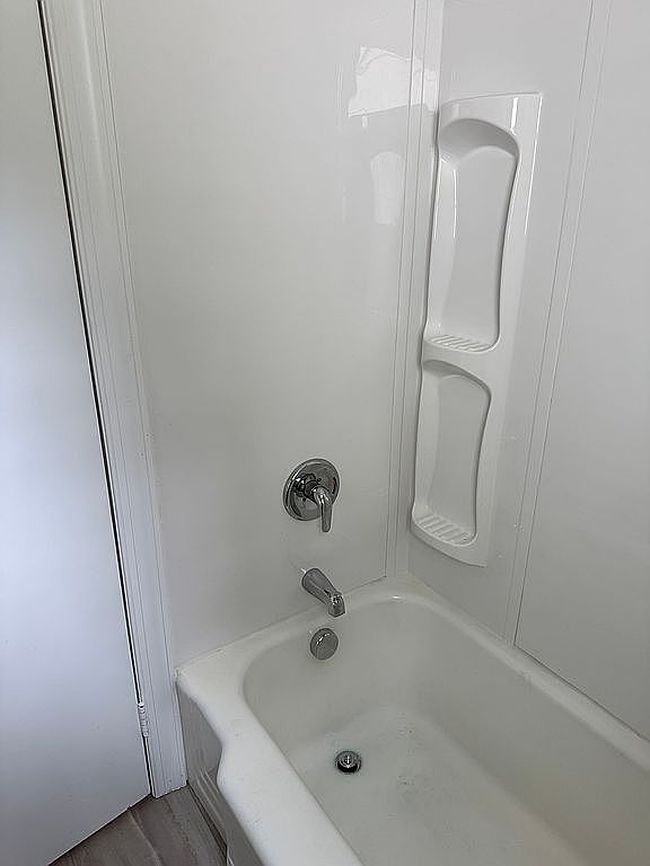 Photo of 631 Forest Dr, Robbins, NC