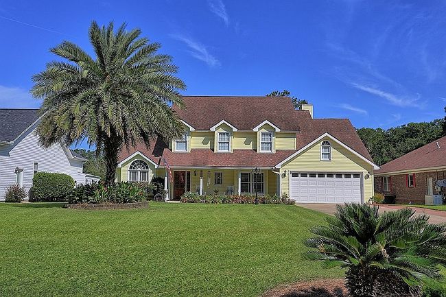Photo of 114 Lakeview Ct, Savannah, GA