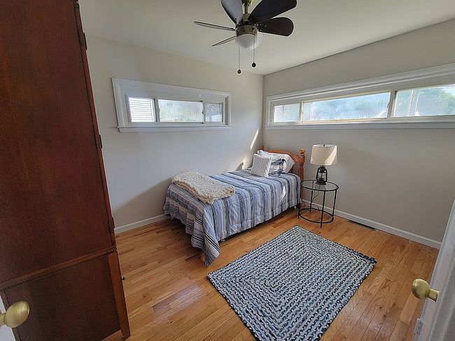 Image of 16 Carpenter Dr