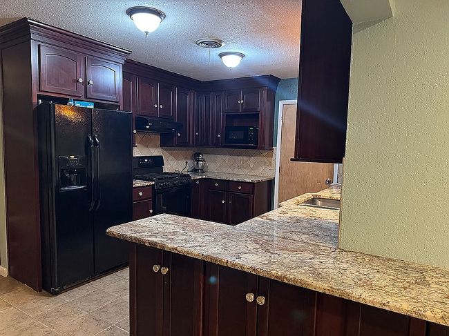 Photo of 301 Lou Ann St, Miami, TX