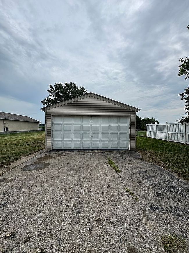 Photo of 5571 Zink Rd, Maybee, MI
