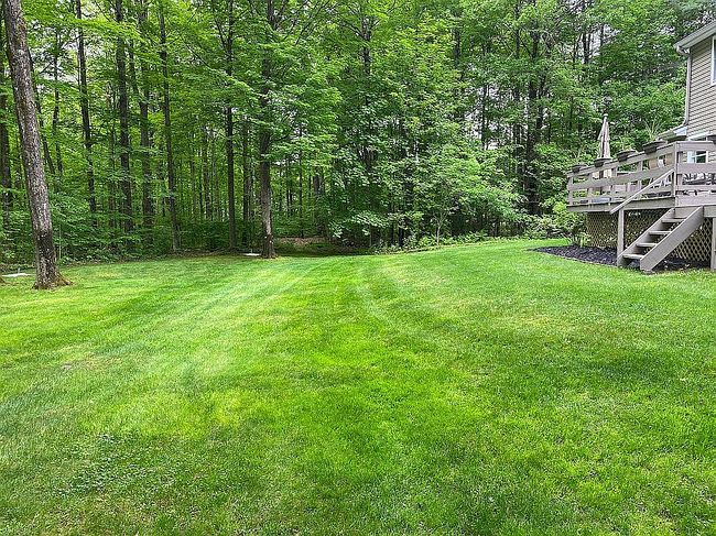 Photo of 6 Bishop Ct, Queensbury, NY