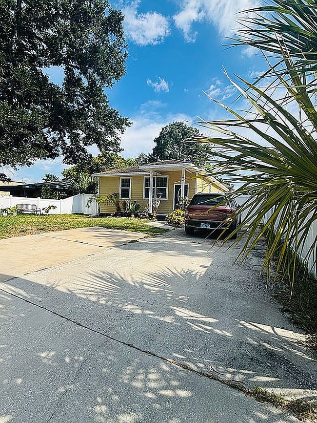 Photo of 1734 W Saint Louis St, Tampa, FL