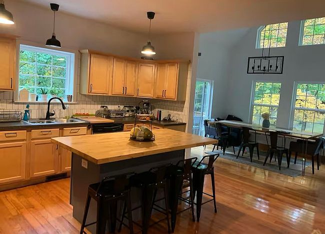 Photo of 115 Rocky Rd, Lackawaxen, PA
