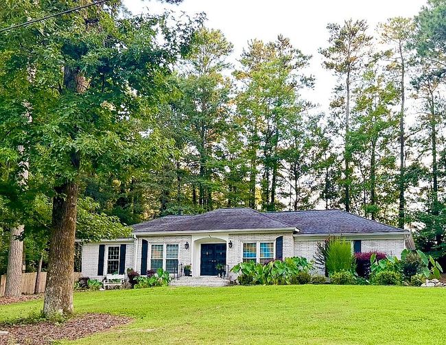Photo of 510 Willow Rd, Peachtree City, GA
