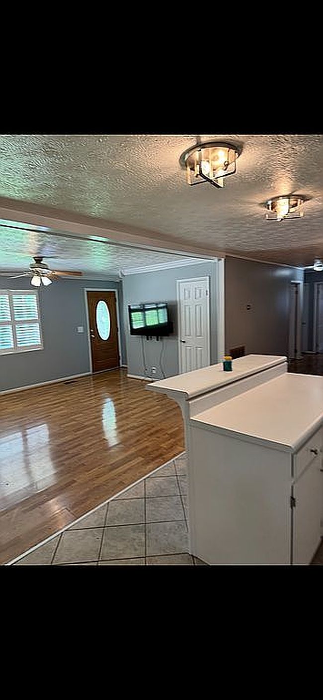 Photo of 63 Nancy Dr, Oxford, AL
