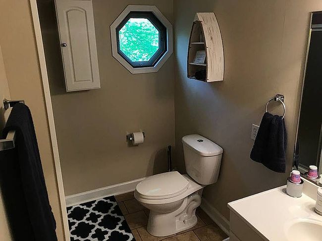 Image of 698 Normandy Rd