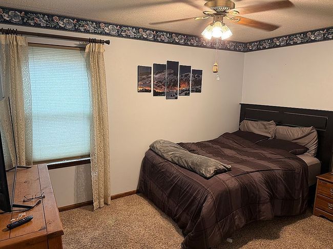 Photo of 1404 14th St, Aurora, NE