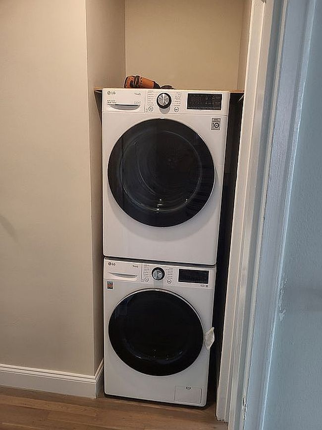 Preview of property located at 2047 48th St