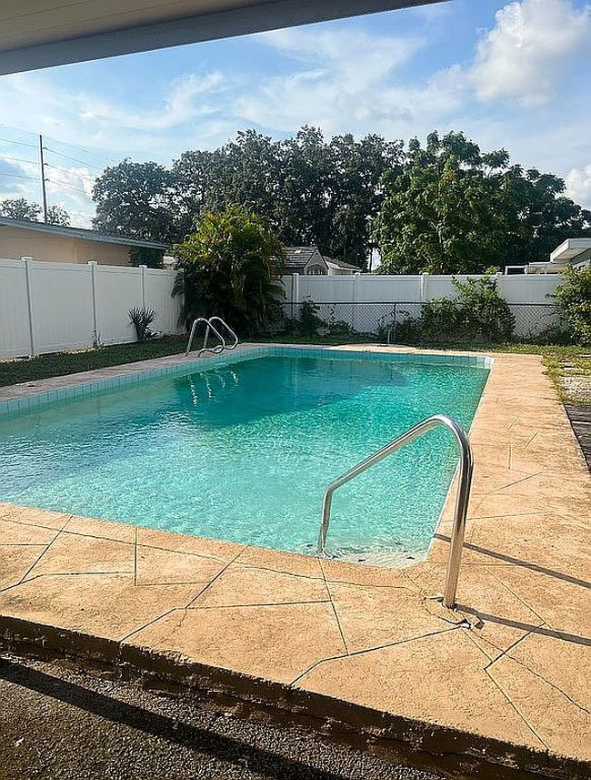Image of 4906 N Arrawana Ave