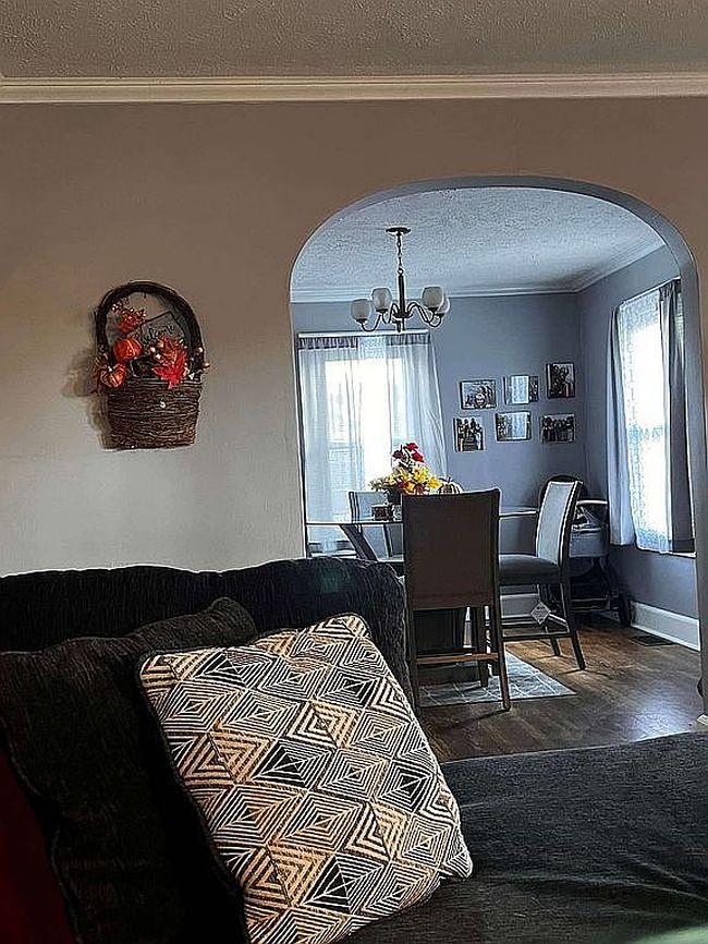 Photo of 929 S Diamond St, Jacksonville, IL