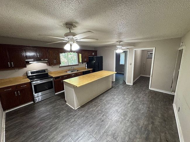 Photo of 9080 Daisy Dallas Rd, Soddy Daisy, TN