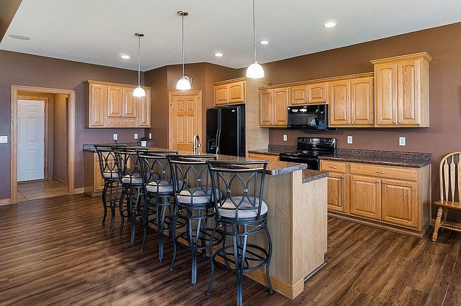 Photo of 1450 Hunters Field Ln, Marion, IA