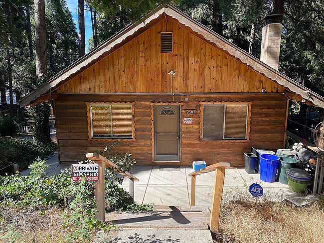 Photo of 23312 Seeley Way, Crestline, CA
