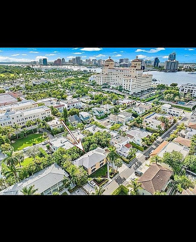 Photo of 240 Oleander Ave #244