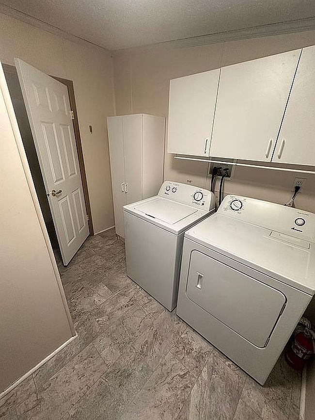 Image of 475 White Oak Ct