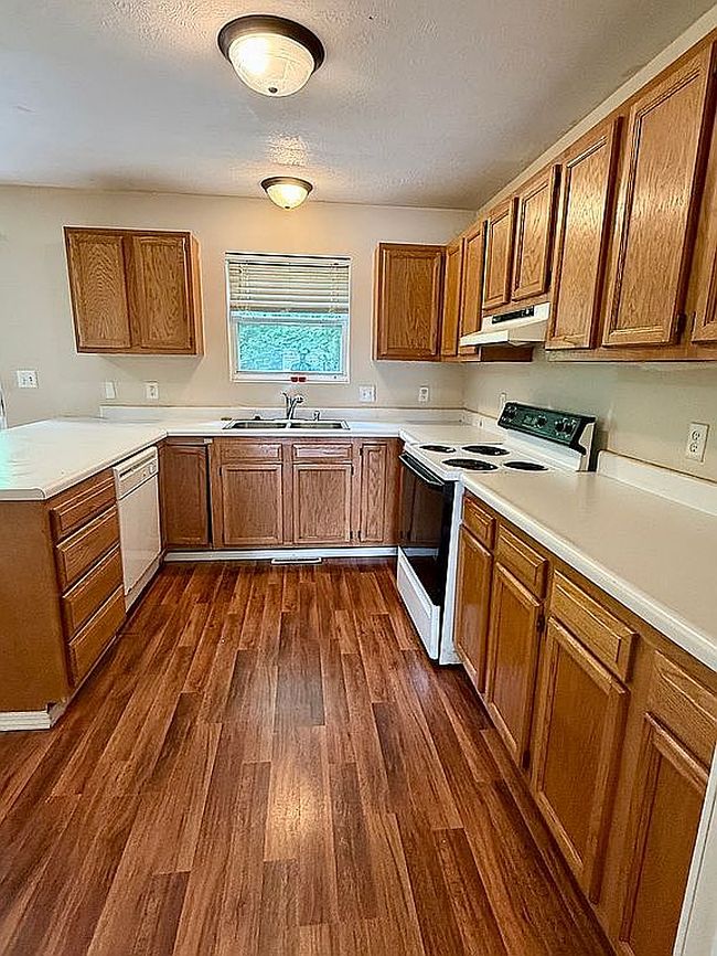 Photo of 1037 E Emery Ct, Bloomington, IN