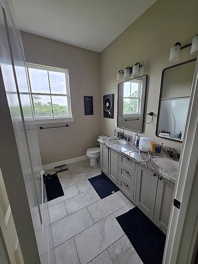 Image of 1776 E Buccaneer Dr