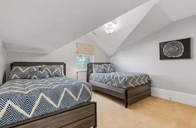 Image of 705 N Lochwood Dr