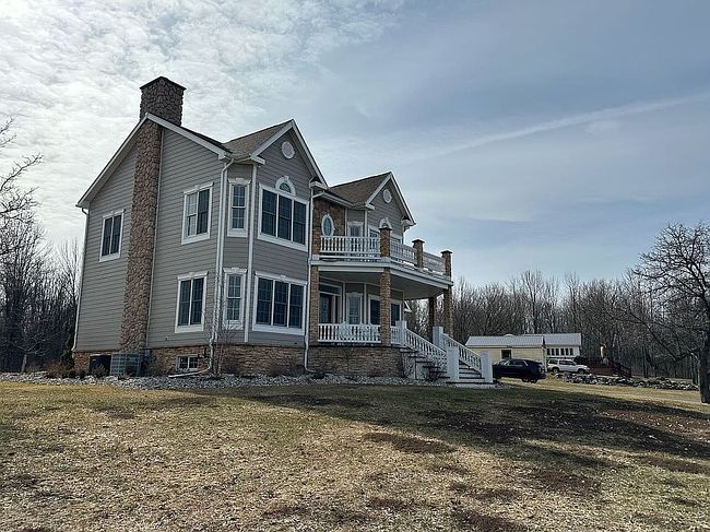 Image of 159 River Dr