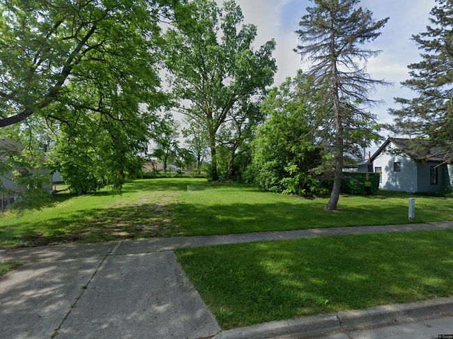 Photo of 405 S Elm St