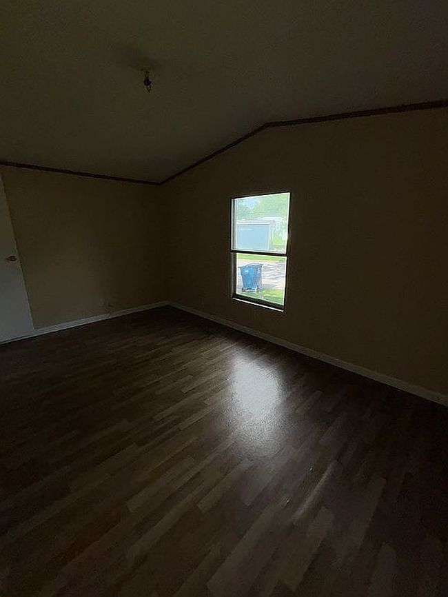 Photo of 125 Park Ln, Hutchins, TX
