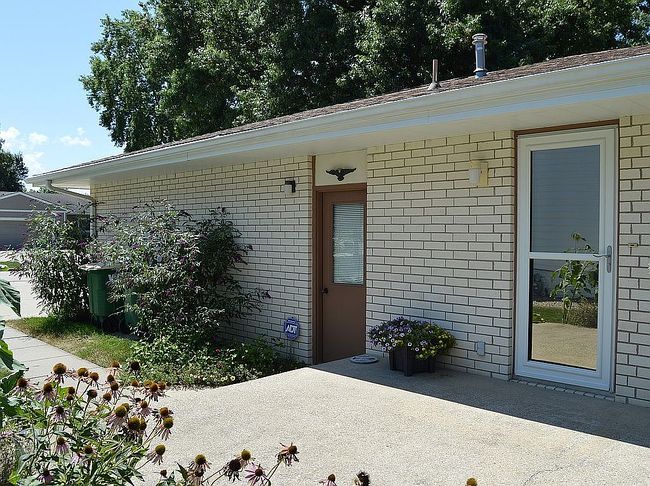 Additional photo 2 of property located at 1306 E Girard Ave