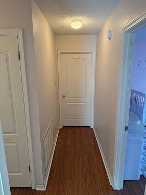 Additional photo 4 of property located at 902 Heather Cir