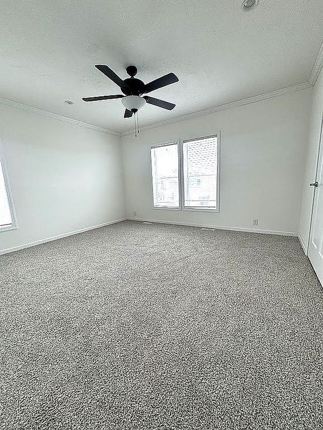 Photo of 2892 Stratford Dr #210, Bay City, MI