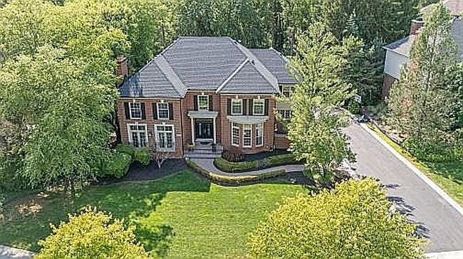 Photo of 6622 Crest Top Dr, West Bloomfield, MI