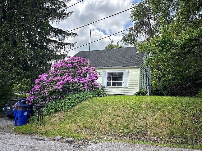 Image of 602 Burrows Ave