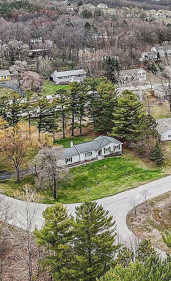 Image of 3670 Plum Valley Dr