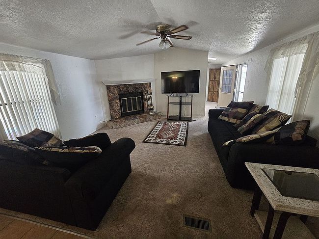 Photo of 7229 Gatling Dr Ne, Albuquerque, NM
