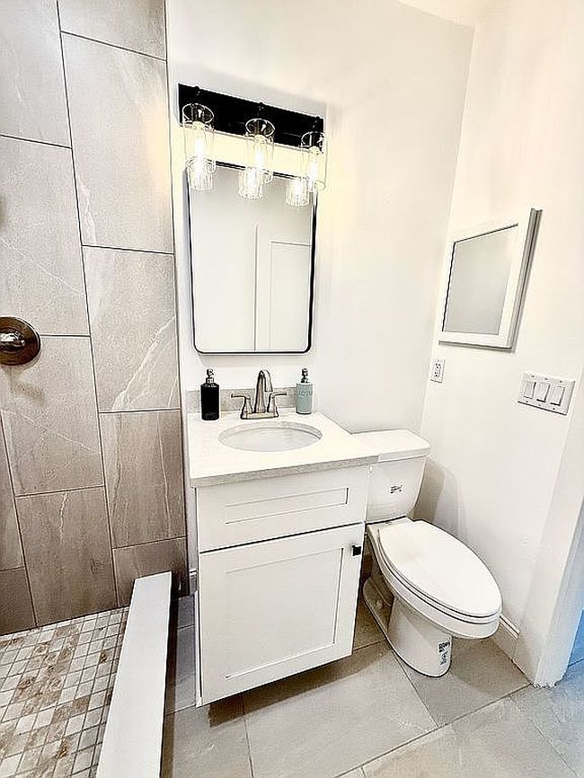 Image of 1108 10th St N