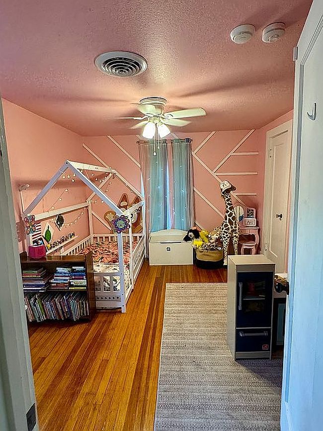 Photo of 211 Nw Alpine Dr, Plainview, TX