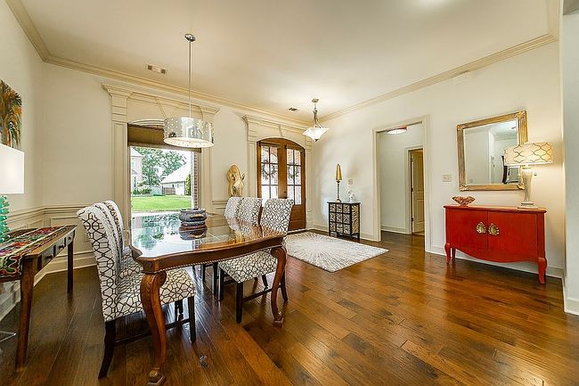 Additional photo 3 of property located at 34 Tournay Cir