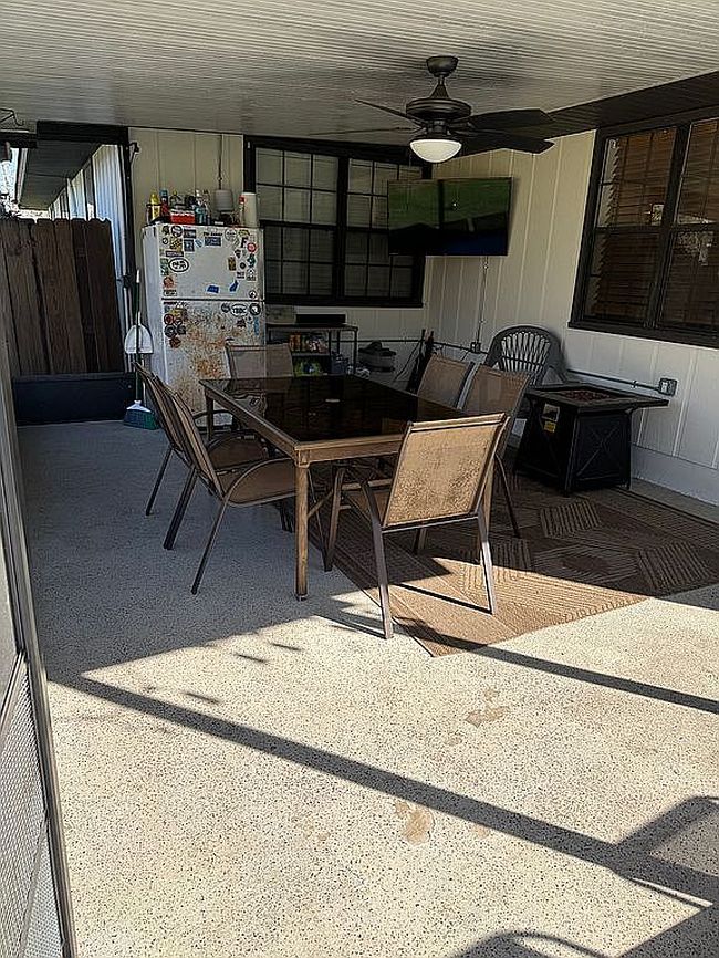 Image of 119 Pine Oak Dr