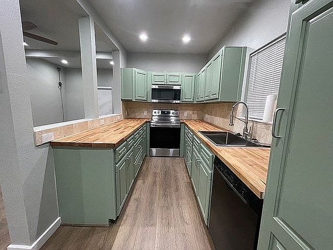 Photo of 1812 Ruiz St, San Antonio, TX