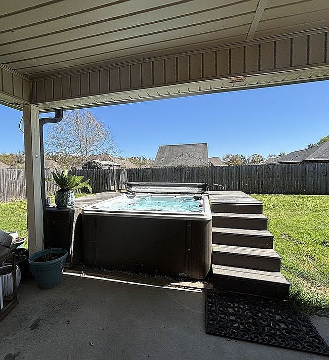Photo of 34058 Hawks Cv, Denham Springs, LA
