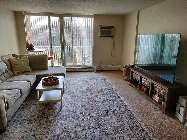 Photo of 2222 S Stewart Ave Apt 5D, Lombard, IL