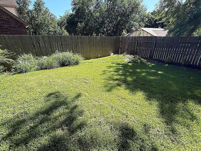 Photo of 2501 Cherokee Hills Pl, Bartlesville, OK