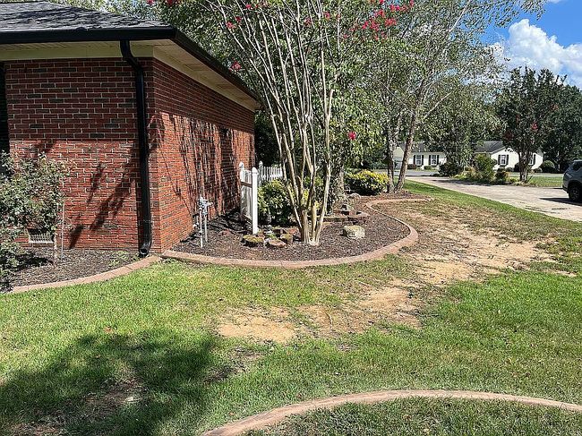 Photo of 2 Rosemont Dr, Taylors, SC