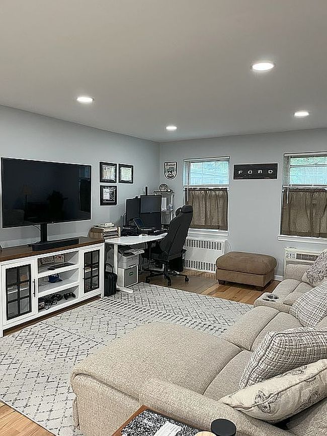 Photo of 324 Post Ave Apt 5J, Westbury, NY