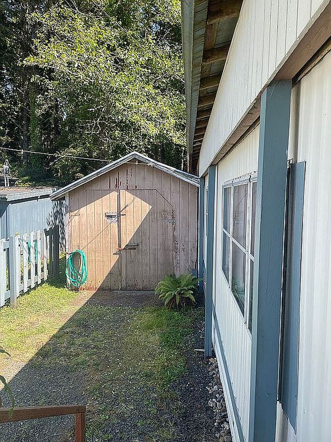 Photo of 187 Se South Forty Ln, Depoe Bay, OR