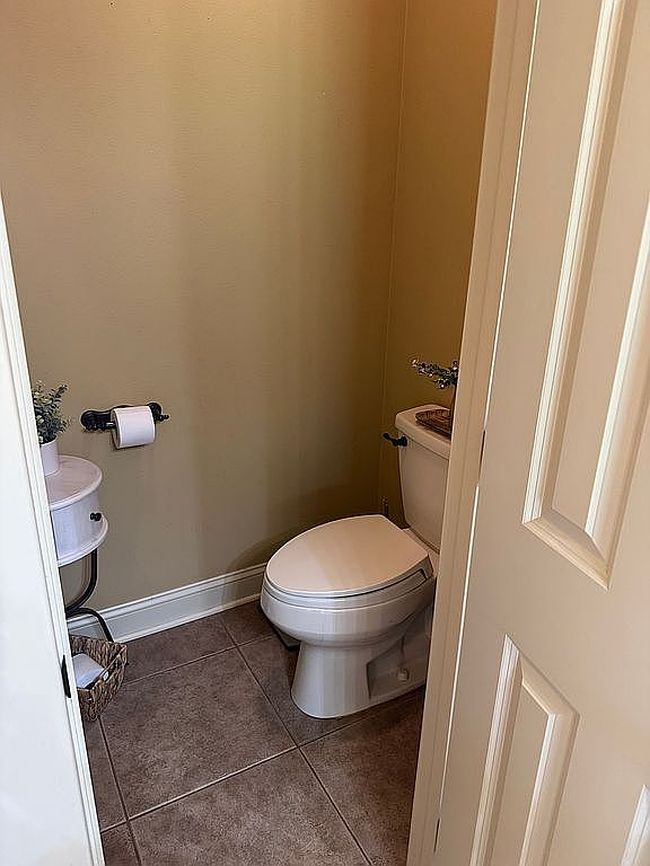 Image of 170 Parkway Sq