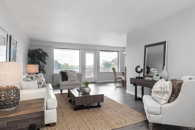 Preview of property located at 4466 W Pine Blvd Apt 7F