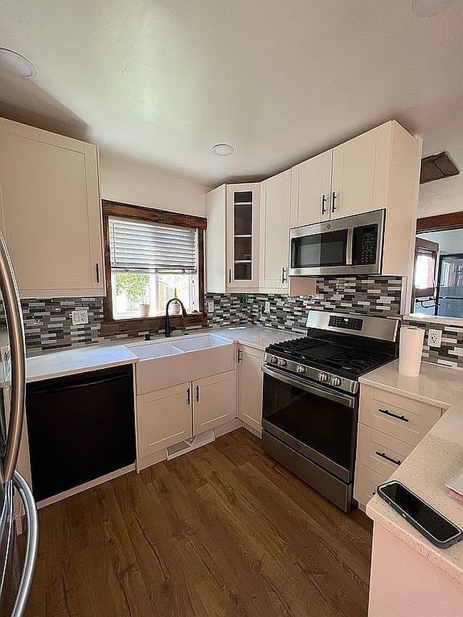 Image of 812 Canby St