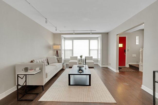 Photo of 3123 W Chase Ave, Chicago, IL